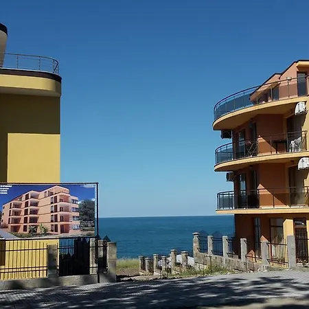Beach אקהטופול